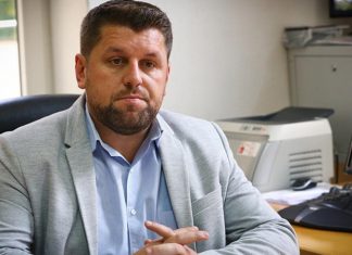 Duraković pozvao da SDA i SDP zajednički izađu na izbore: “To se mora učiniti ako želimo opstati” Ćamil Duraković