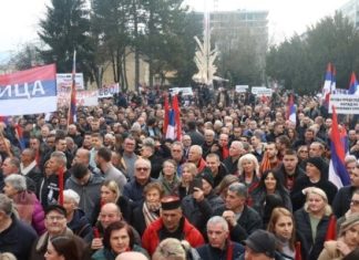 Miting Podrške Miloradu Dodiku