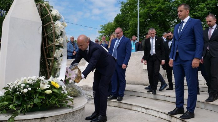 Dan Zlatnih Ljiljana U Kaknju