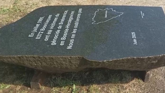 Spomenik žrtvama Genocida U Srebrenici Od Ove Godine U Pariz