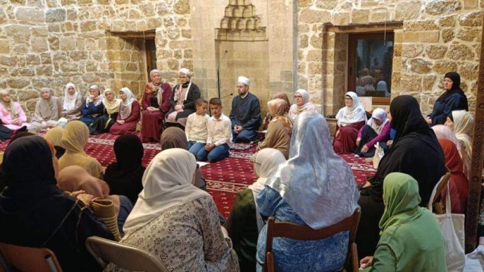 Želja Za Resulom U Sejmenskoj Džamiji U Zenici