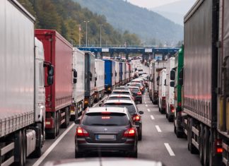 Kamioni Granicni Prelaz