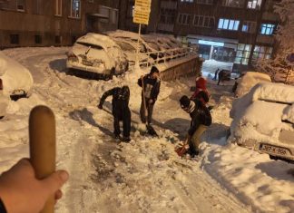 Snijeg I čišćenje Ulice JU Dom Porodica Zenica